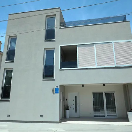 Km Exclusive * 자다르