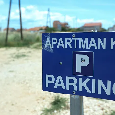 Km Exclusive 아파트 자다르